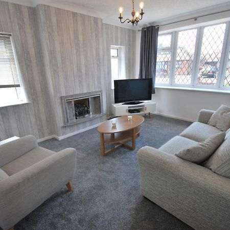 Belle'S Bungalow Villa Cleveleys Exterior photo