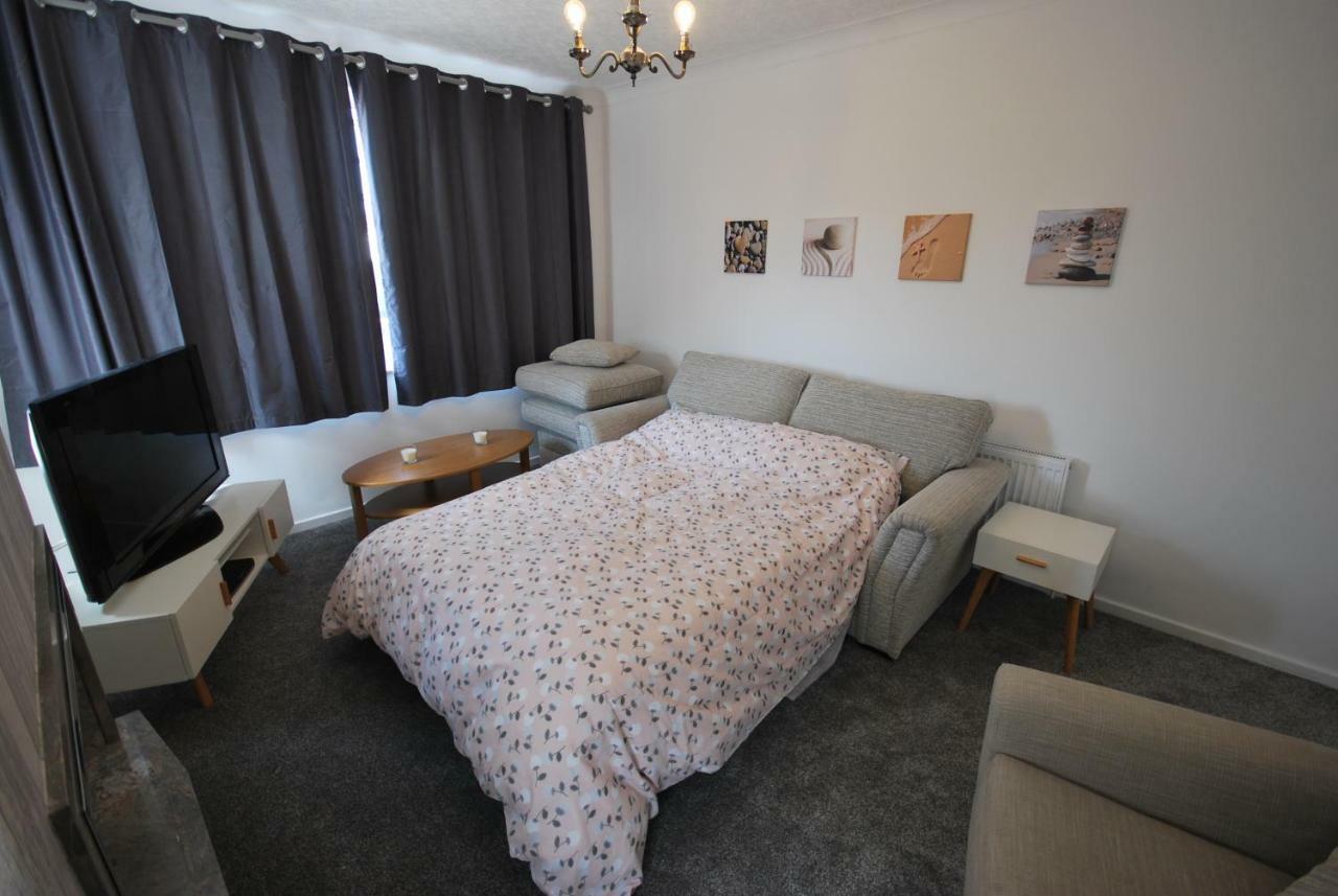 Belle'S Bungalow Villa Cleveleys Exterior photo